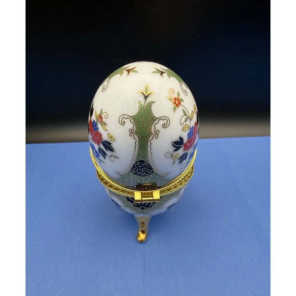 Vintage Porcelain Hinged Footed Egg Shaped Trinket Box Floral Gold Trim Snap